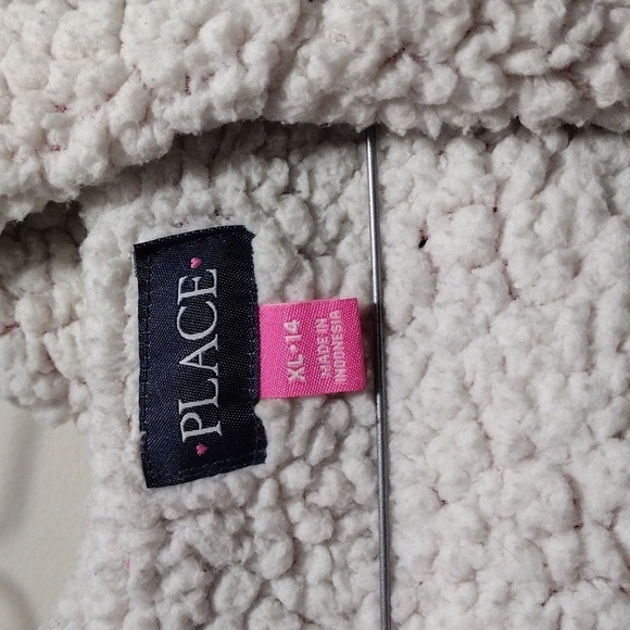 Place Girls' Pink Zip Up. Hoodies, Size Xl(14) With 2 Pockets in good condition - Picture 4 of 5